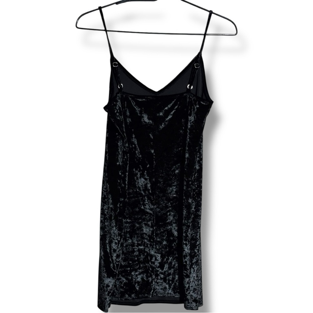 Hollister Black Velvet Sleeveless Adjustable Straps Soft Mini Slip Dress - Picture 15 of 16